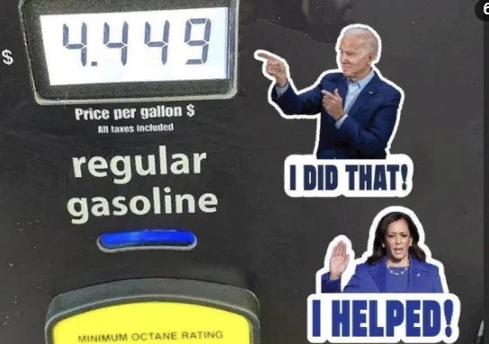 Auto collant du président et vice président américain sur une pompe a essence. Le président dit: "J'ai fait cela" (monter les prix de l'essence), la vice présidente dit; "jai aidé"