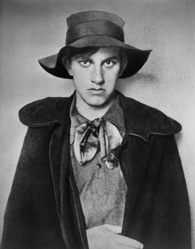 Vladimir Mayakovsky 1910